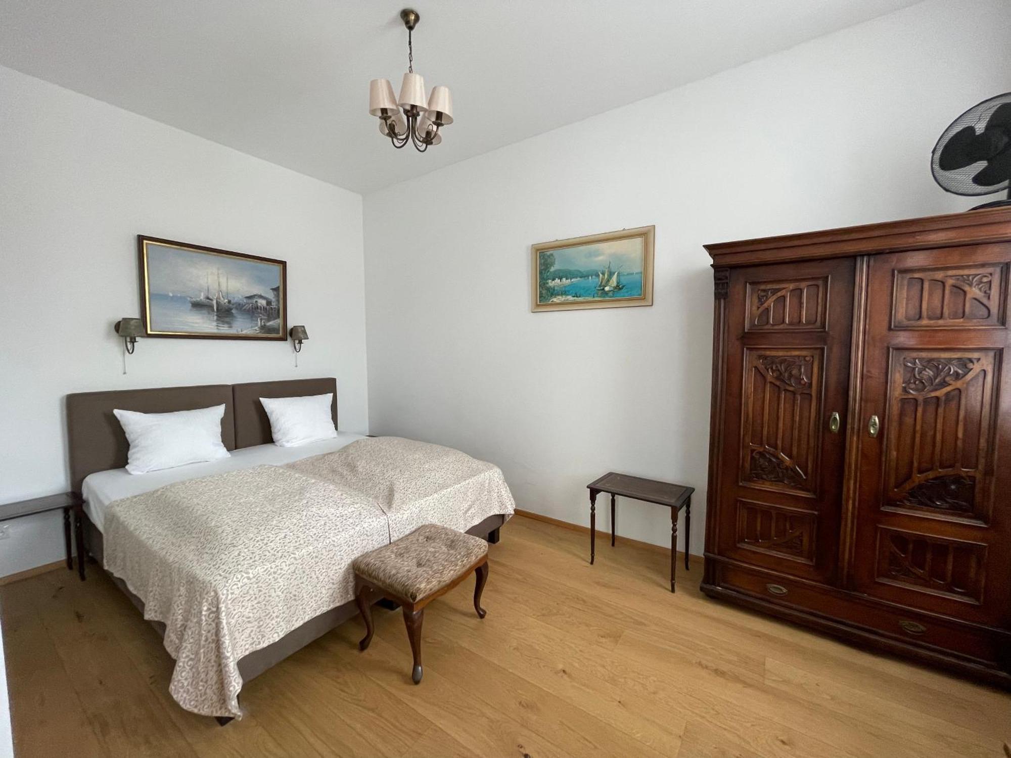Villa Musik - Historical Apartments In Baden Bagian luar foto